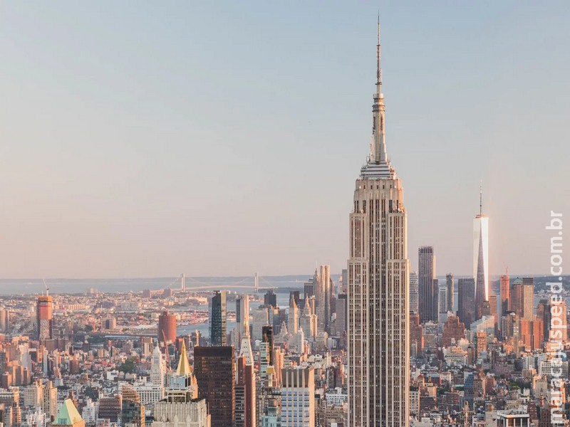 Onda de calor nos EUA leva à interrupção de parte da rede elétrica em Nova York
