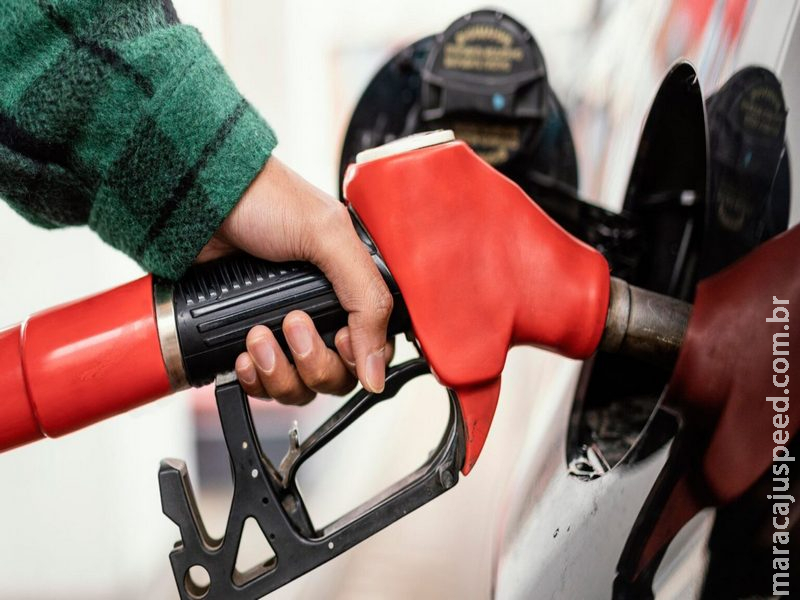 Petrobras reduz preço do diesel em R$ 0,3515 por litro com fim da subvenção do governo