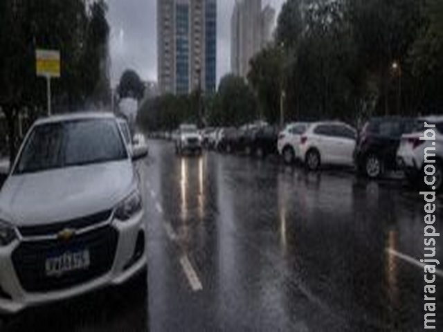 Alerta de tempestade em Campo Grande começa nesta segunda-feira (31)