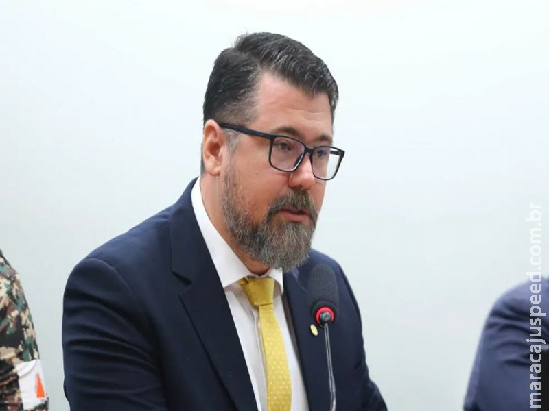 Após votar contra redução de impostos sobre combustíveis, Pollon é criticado nas redes sociais e pede retificação do voto