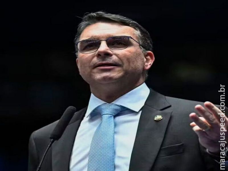 Flávio deve ter comícios em Juiz de Fora, palco da facada no pai, e na terra de vice