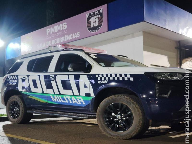 Homem de 25 anos é detido pela PM após agredir adolescente de 16 em caso reincidente de violência doméstica em Maracaju