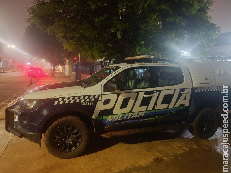 Homem é preso por agredir e ameaçar ex-companheira com faca; vítima também acaba presa por mandado em aberto em Rio Brilhante