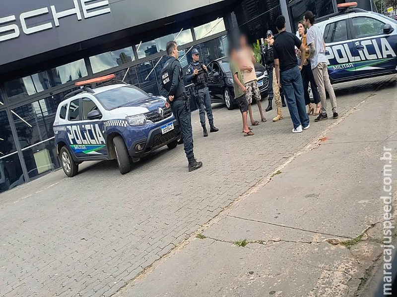 MPT-MS encaminha adolescentes que vendiam balas em avenida à assistência social