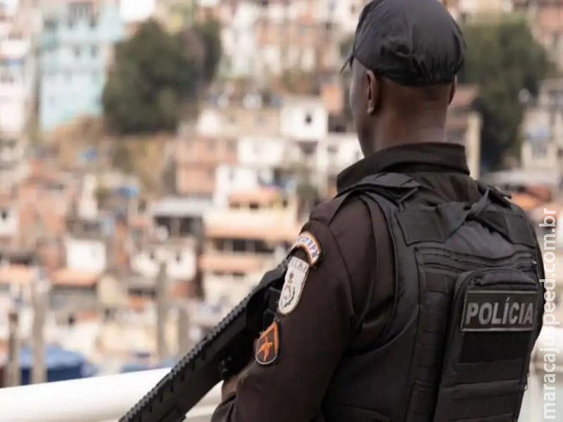 PM ocupa cinco comunidades do Complexo de Israel, no Rio