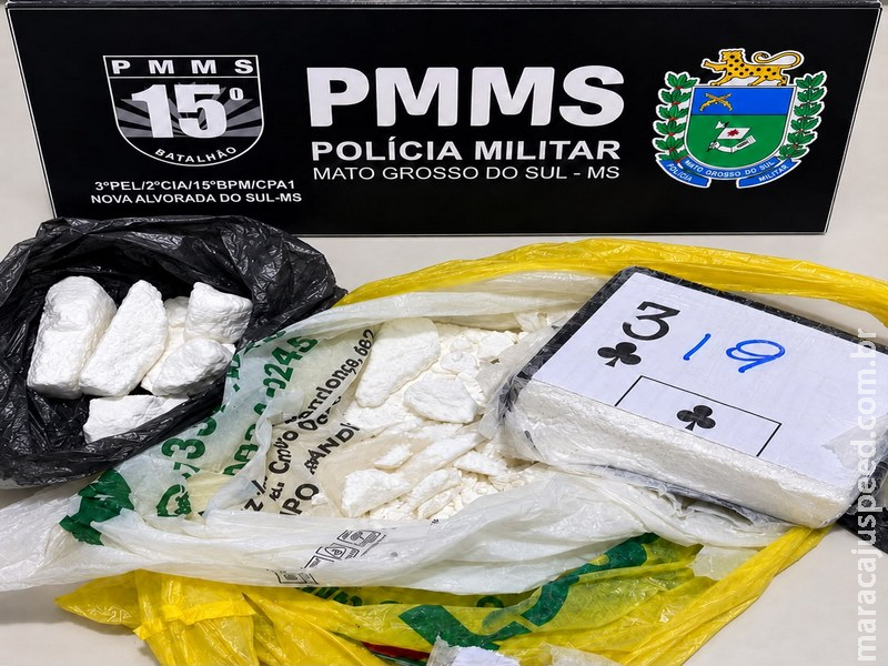 PM prende três homens e apreende menor com meio quilo de cocaína no Bairro Maria de Lourdes Stradiotti I, em Nova Alvorada do Sul
