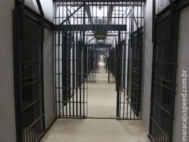 Policial penal que atuava como ‘pombo-correio’ do PCC é demitido da Agepen-MS