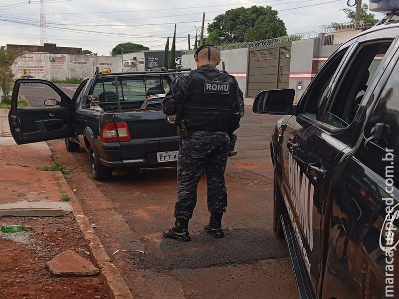ROMU recupera caminhonete furtada com placa artesanal e conduz suspeito à delegacia em Campo Grande