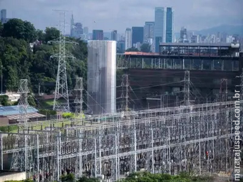 Brasil precisa mais que dobrar investimentos em infraestrutura, aponta CNI