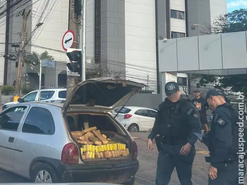 Carro fica sem combustível e pm encontra carga de maconha na Av.Afonso Pena