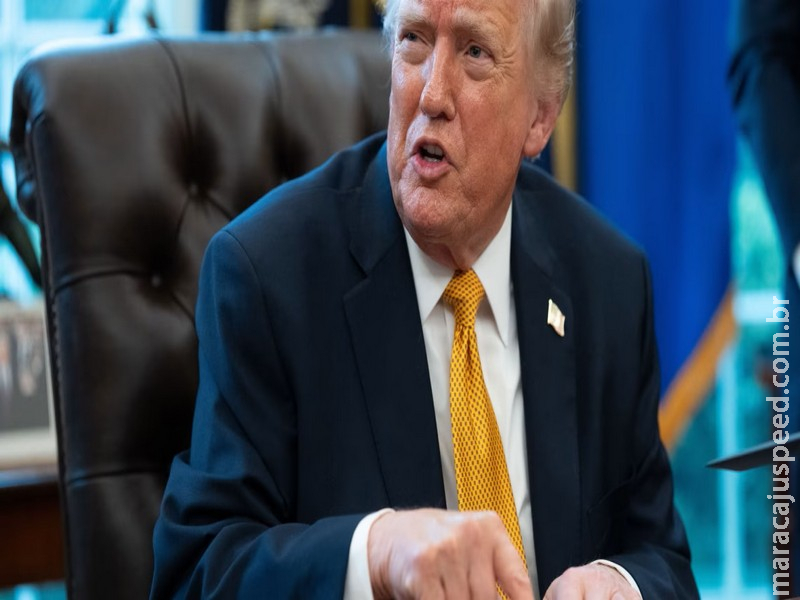 Donald Trump surpreende e decide mudar o nome do México
