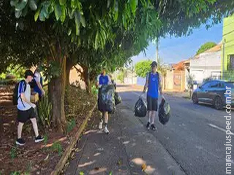 Estudantes aliam atividade física à coleta de lixo em Campo Grande