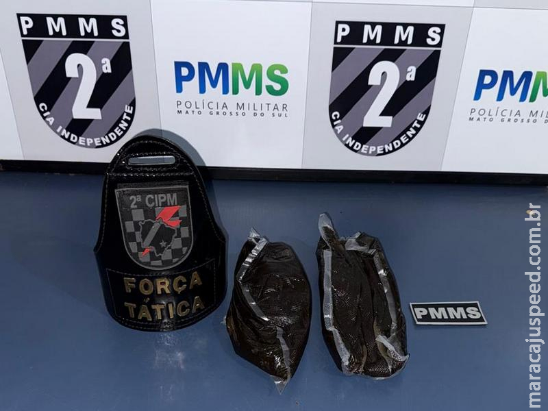 Força Tática prende homem com haxixe marroquino escondido nas solas dos sapatos em Caarapó