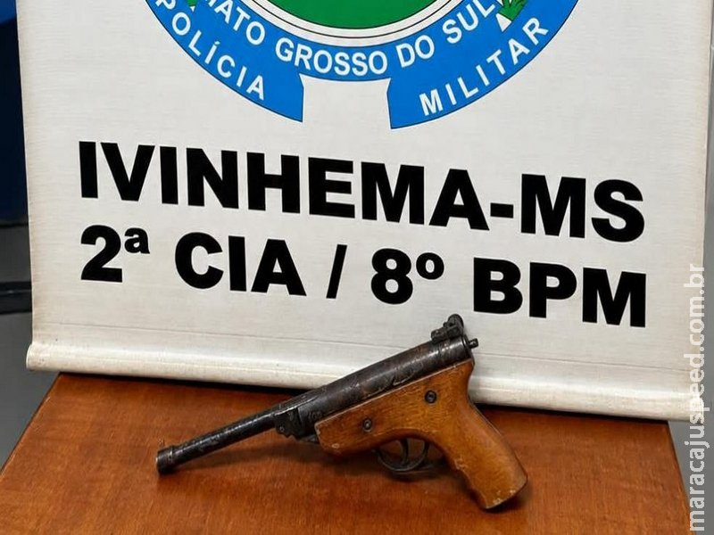 Homem é preso após ameaçar vítima e ser flagrado com pistola adaptada para calibre .22