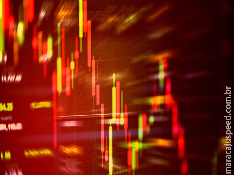 Ibovespa fecha praticamente estável após payroll forte nos EUA