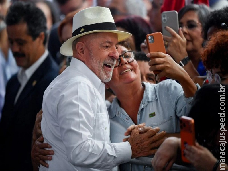Lula amplia guerra digital contra Flávio Bolsonaro e tenta virar jogo das redes