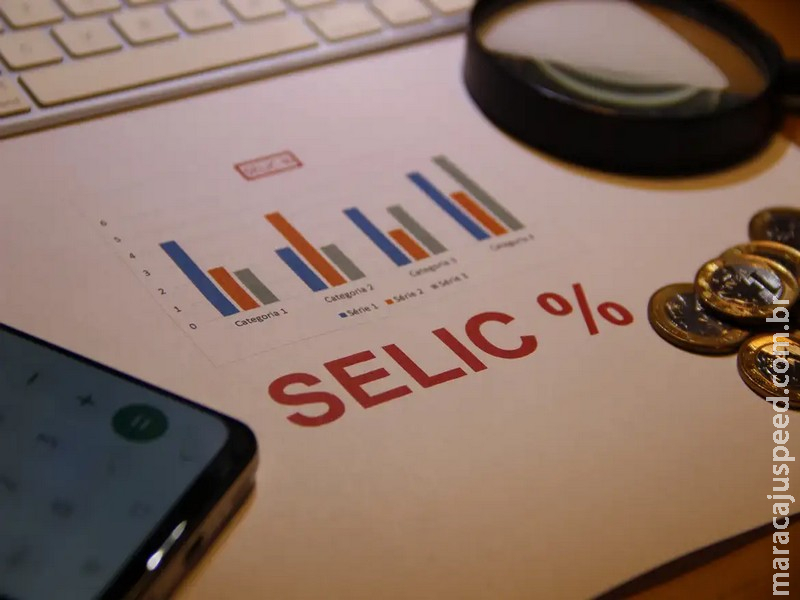Mercado reduz projeção da Selic para 13,50%