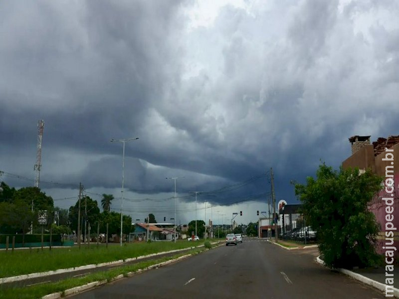  Na rota dos temporais, MS pode ter queda de granizo e vento de até 90 km/h nesta terça