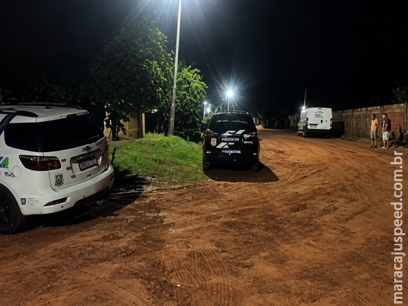 Três pessoas são executadas a tiros em residência e adolescente fica gravemente ferido