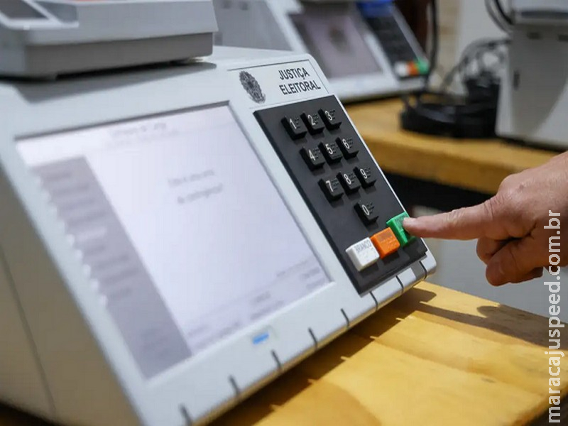 TSE aprova registros de seis candidatos à Presidência da República
