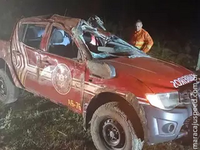Viatura dos Bombeiros capota a caminho de incêndio em fazenda de Almir Sater