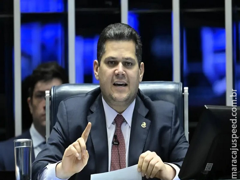 Alcolumbre anuncia sessões para discutir e votar fim da escala 6x1