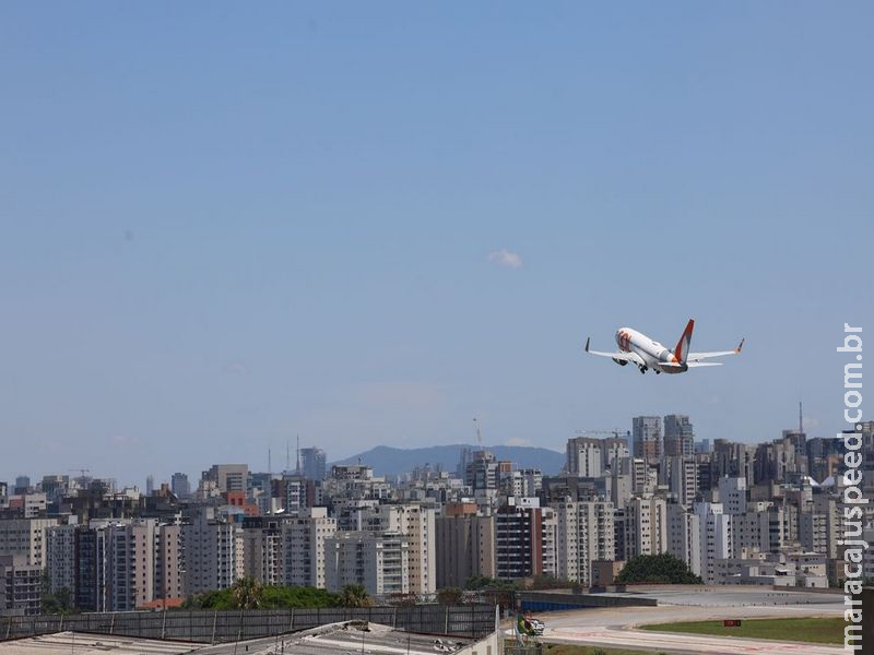 Anac estabelece regras mais restritivas para aviação em Congonhas (SP)