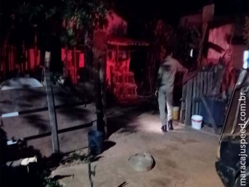 Casa pega fogo e três ficam feridos em Bataguassu; mãe e criança estão em estado grave
