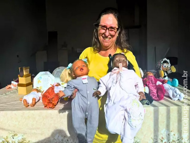 De bonecas de milho a 300 peças, Marlene abre bazar de lembranças