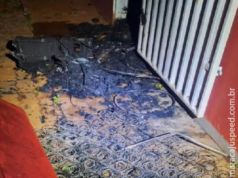Defesa diz que mulher presa por incêndio assumiu culpa para proteger idoso