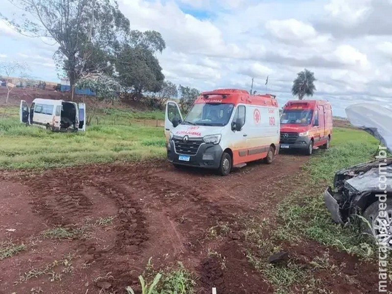 Fuga termina em acidente entre SW4 e van com pacientes de hemodiálise na BR-060