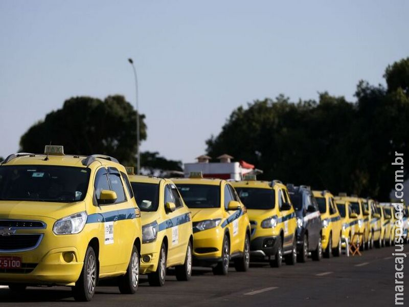 Governo autoriza contrato de R$ 30 bi para motoristas de aplicativos