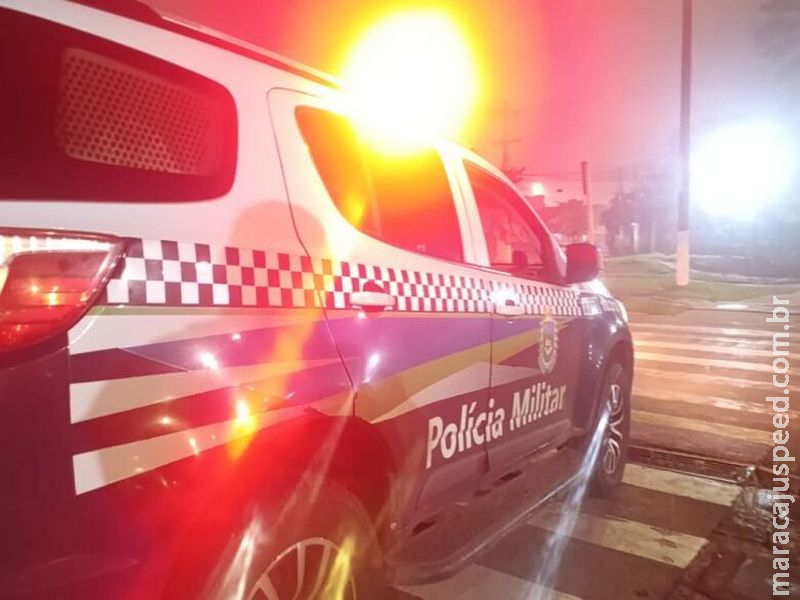 Homem foge e abandona carro com 1,5 mil pacotes de cigarros contrabandeados 