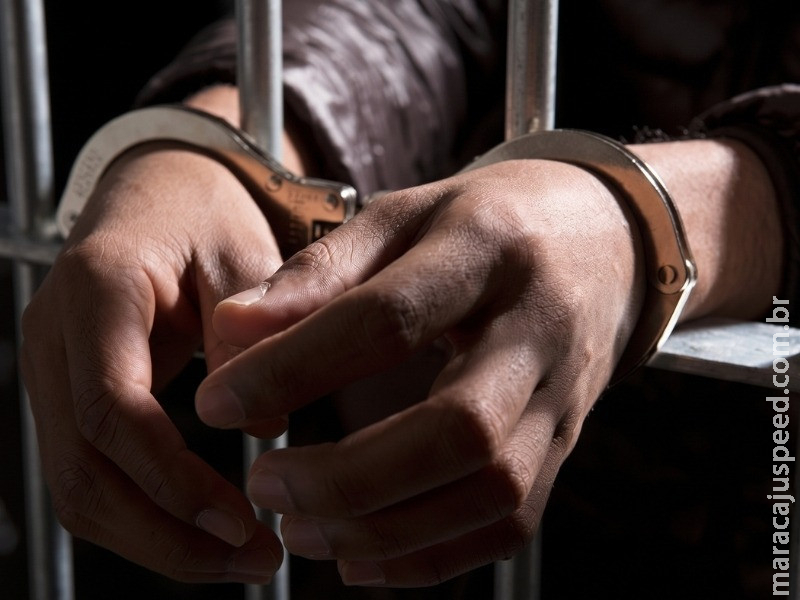 Homem que matou mulher na frente dos filhos é condenado a 45 anos de prisão
