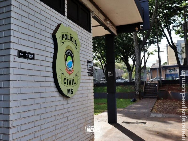 Morador ouve barulho na área gourmet e flagra homem furtando objetos